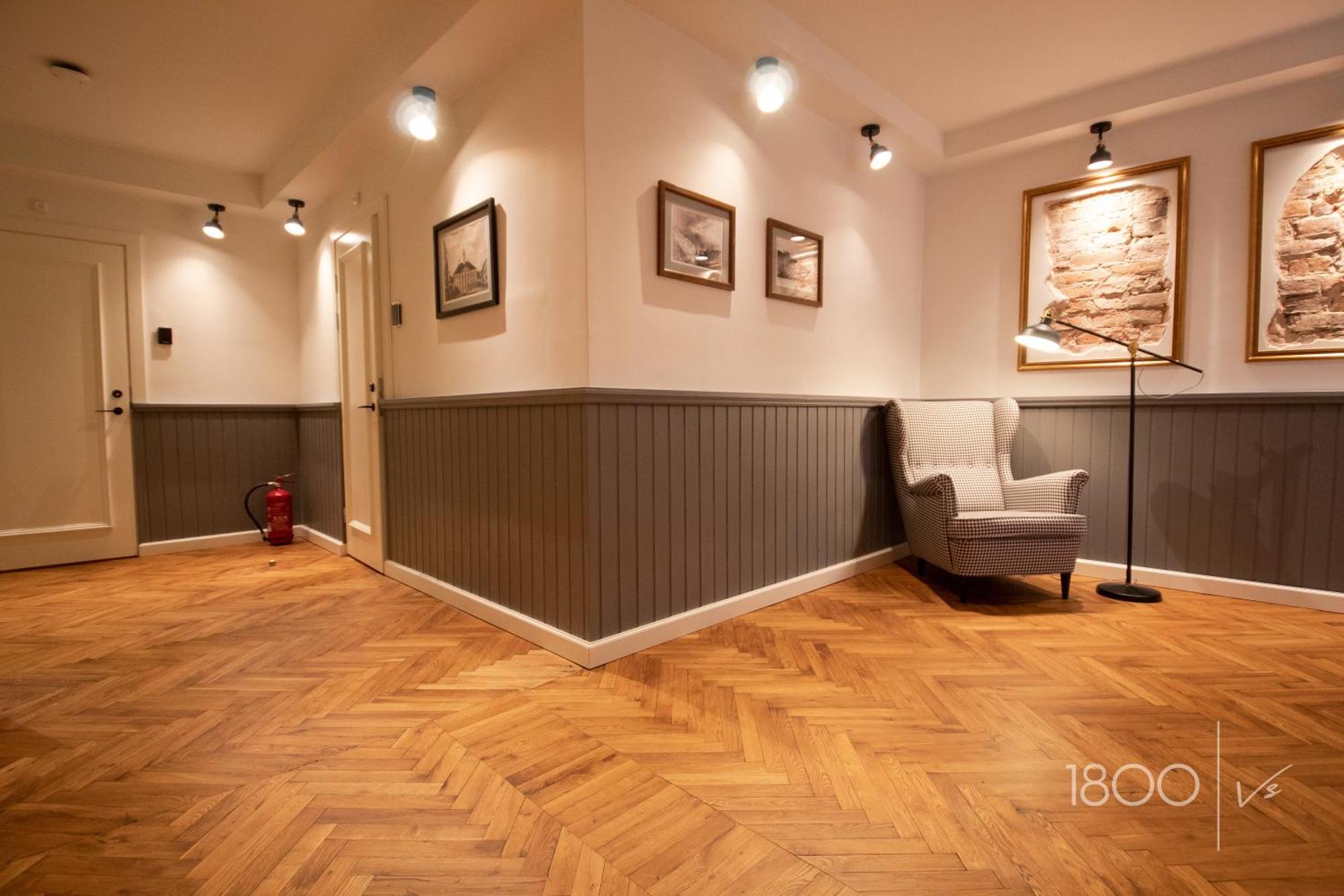 1800 By Vince Stay - Private Rooms In Town Hall Square Tartu Exterior photo
